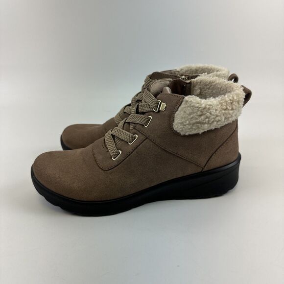 Bzees Generation Bootie Tan Faux Suede Ankle Boot Zip Washable Round Toe Women 8 - Picture 2 of 12